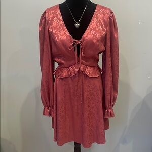 Elegant Pink Floral Dress with Long Sleeves low neck tie in front sexy